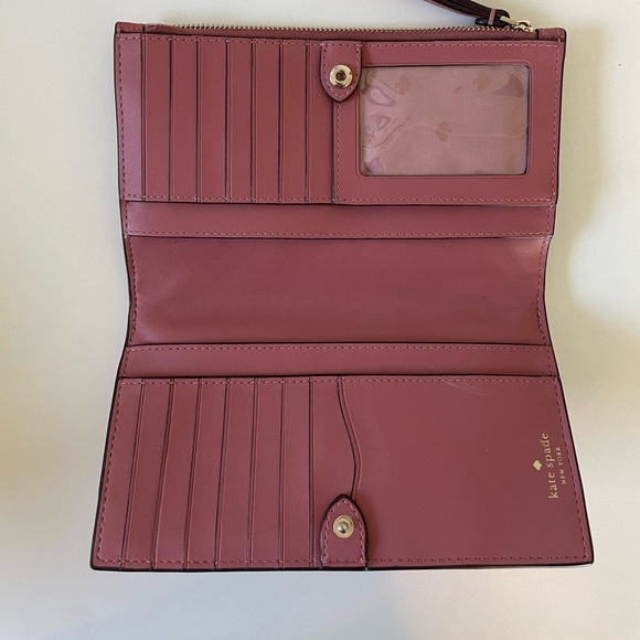 Kate Spade Wristlet EUC - Picture 5 of 7